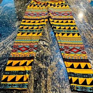 Lularoe leggings one size in very good used condition